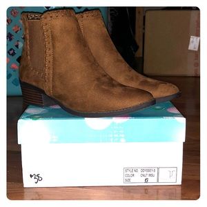 Brand new BOOTIES